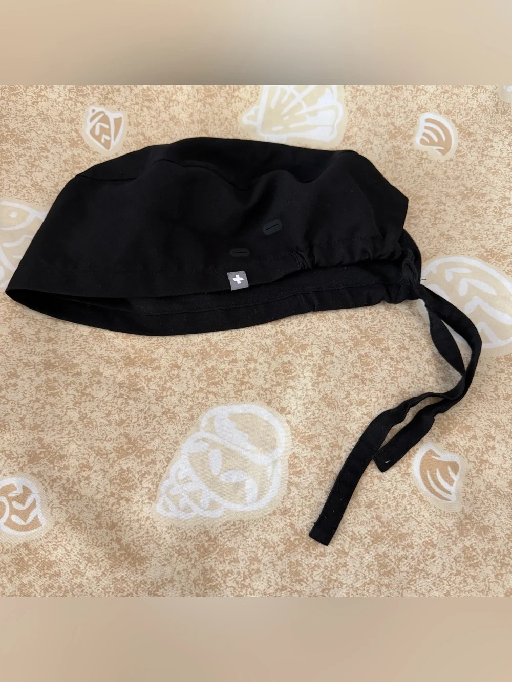 FIGS Modern Scrub Cap with Buttonholes Black 4016